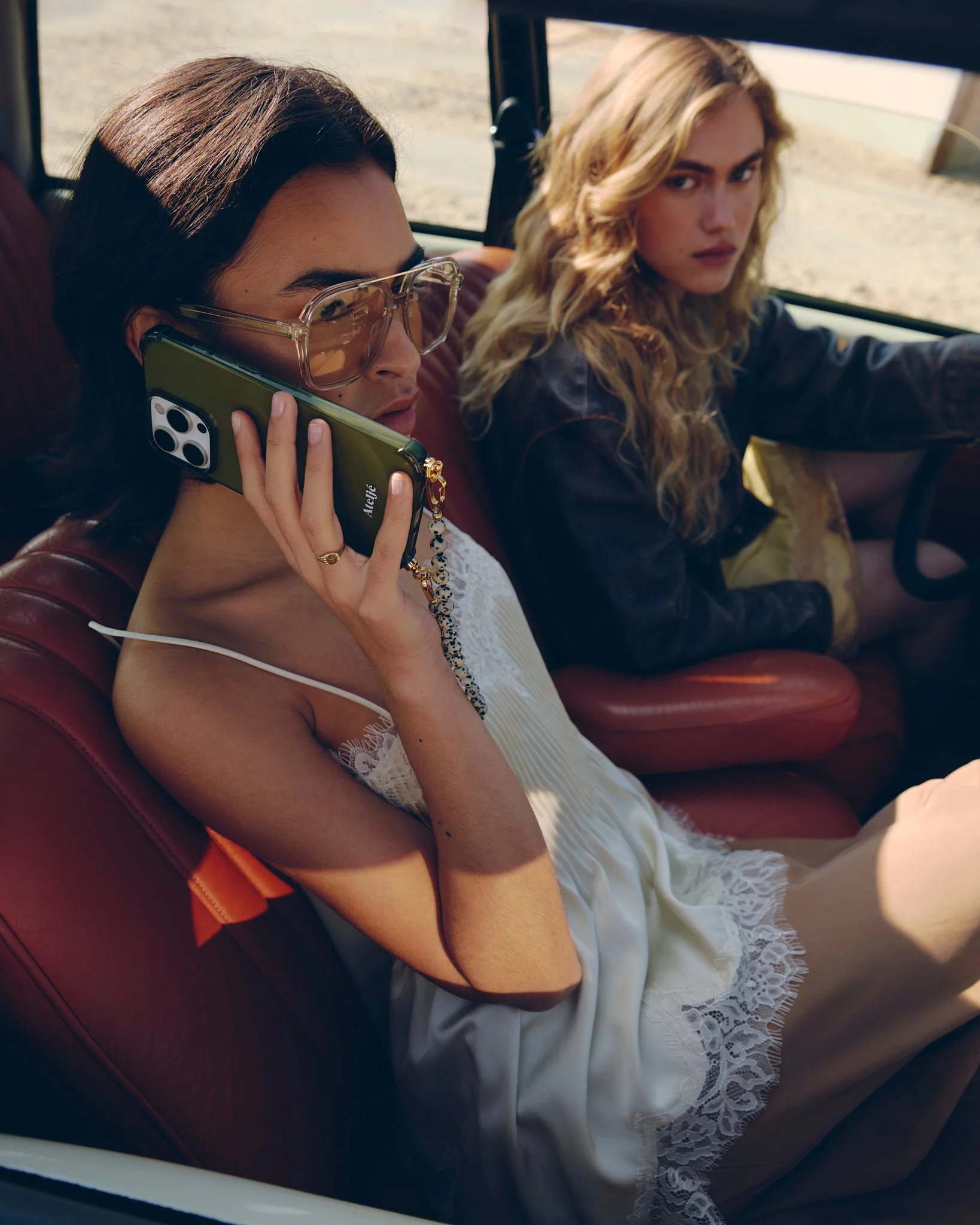 Recycled iPhone case - no cord | Mosslight - Image 3